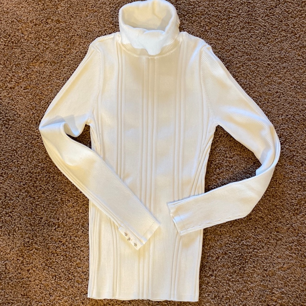WHBM ecru turtleneck size S NWOT